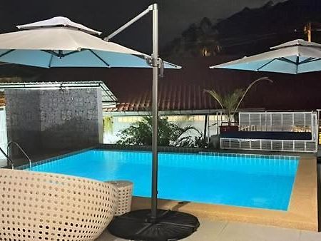 Elephant Sports Bar And Accommodation Phuket Екстериор снимка
